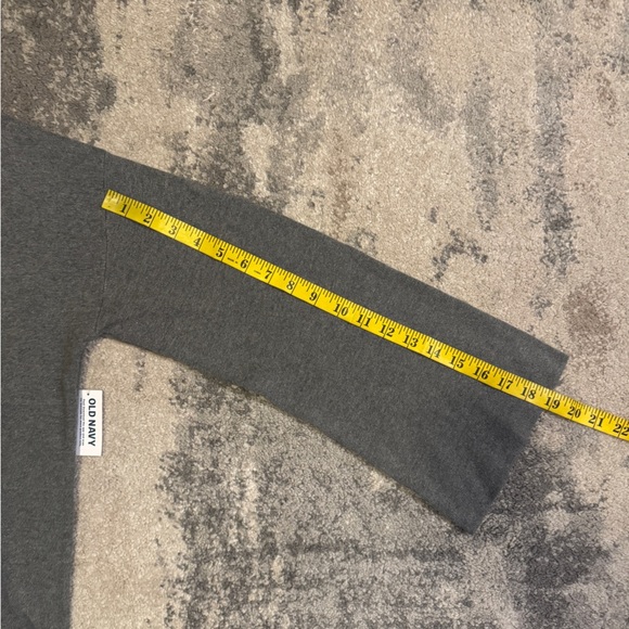 NWT Old Navy Charcoal V-Neck Sweater - Picture 8 of 9